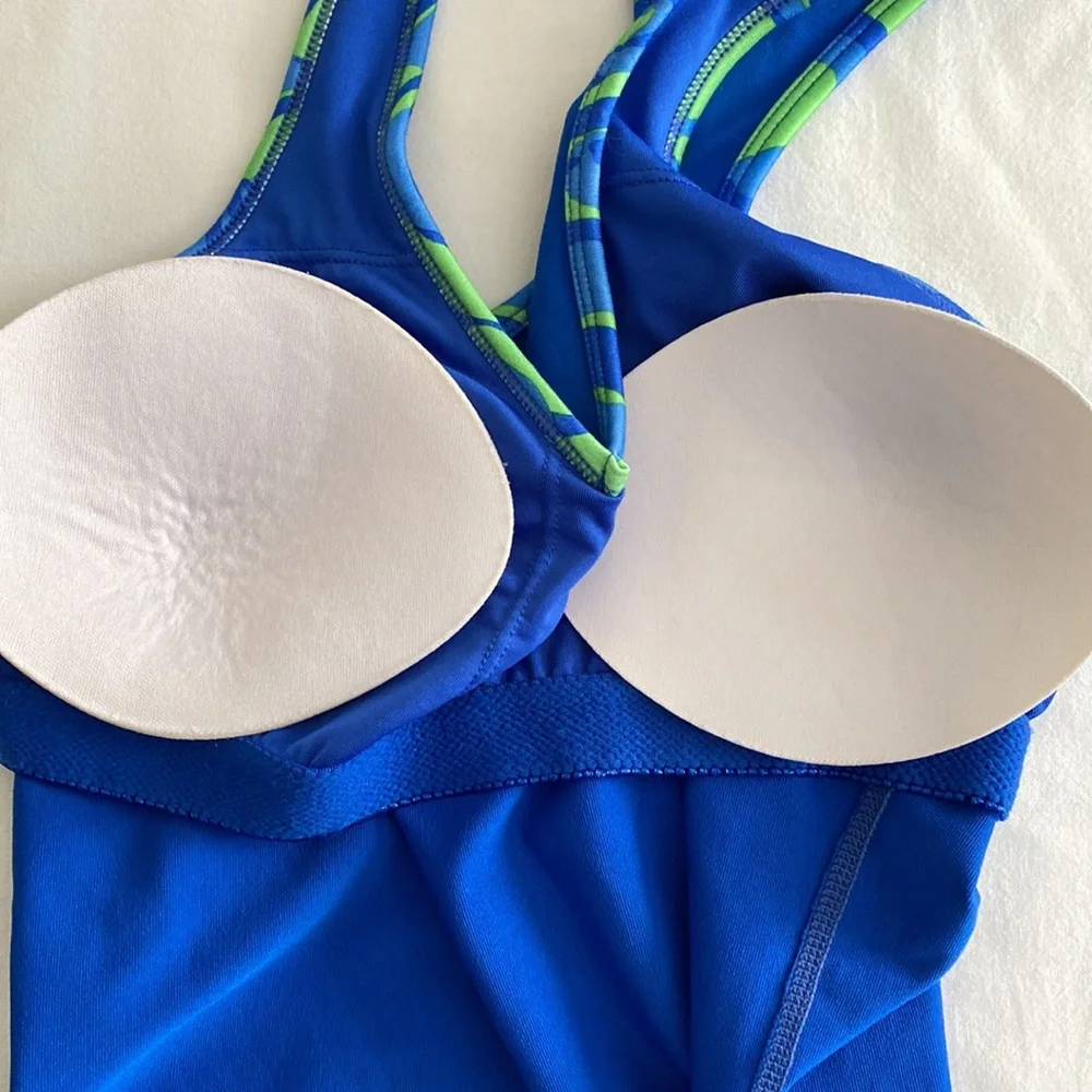Lilly Pulitzer Luxletic Asana Bra Tank USP 50+ Ocean Blue multi trim Sz XS - Picture 9 of 16